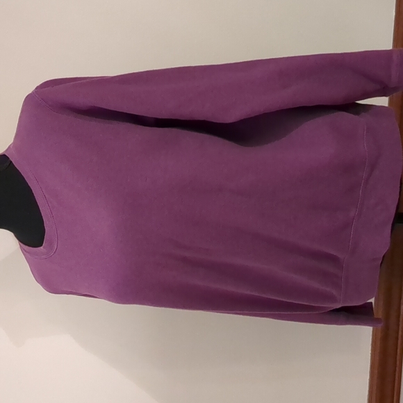 Hanes Girl's Medium purple Sweatshirt - Picture 3 of 5
